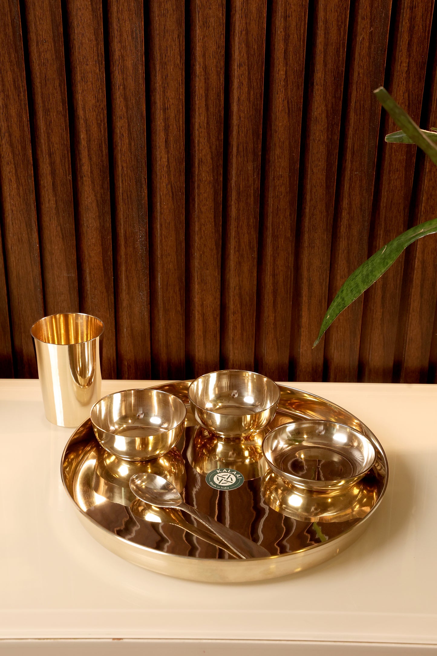 Saan- Khansa Thali Set