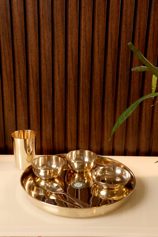 Saan- Khansa Thali Set